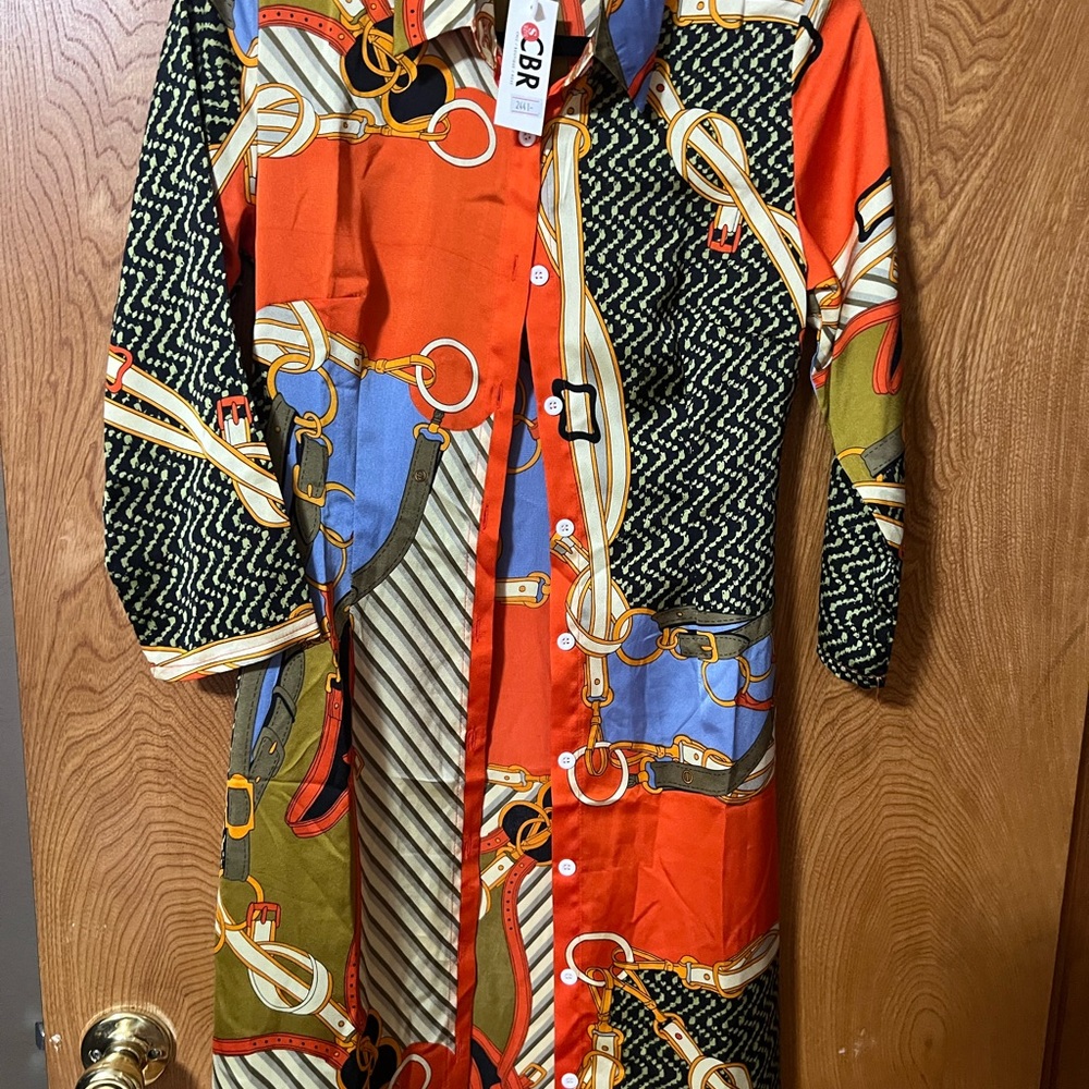 Colorful Patterned Button-Up Shirt - Picture 2 of 8